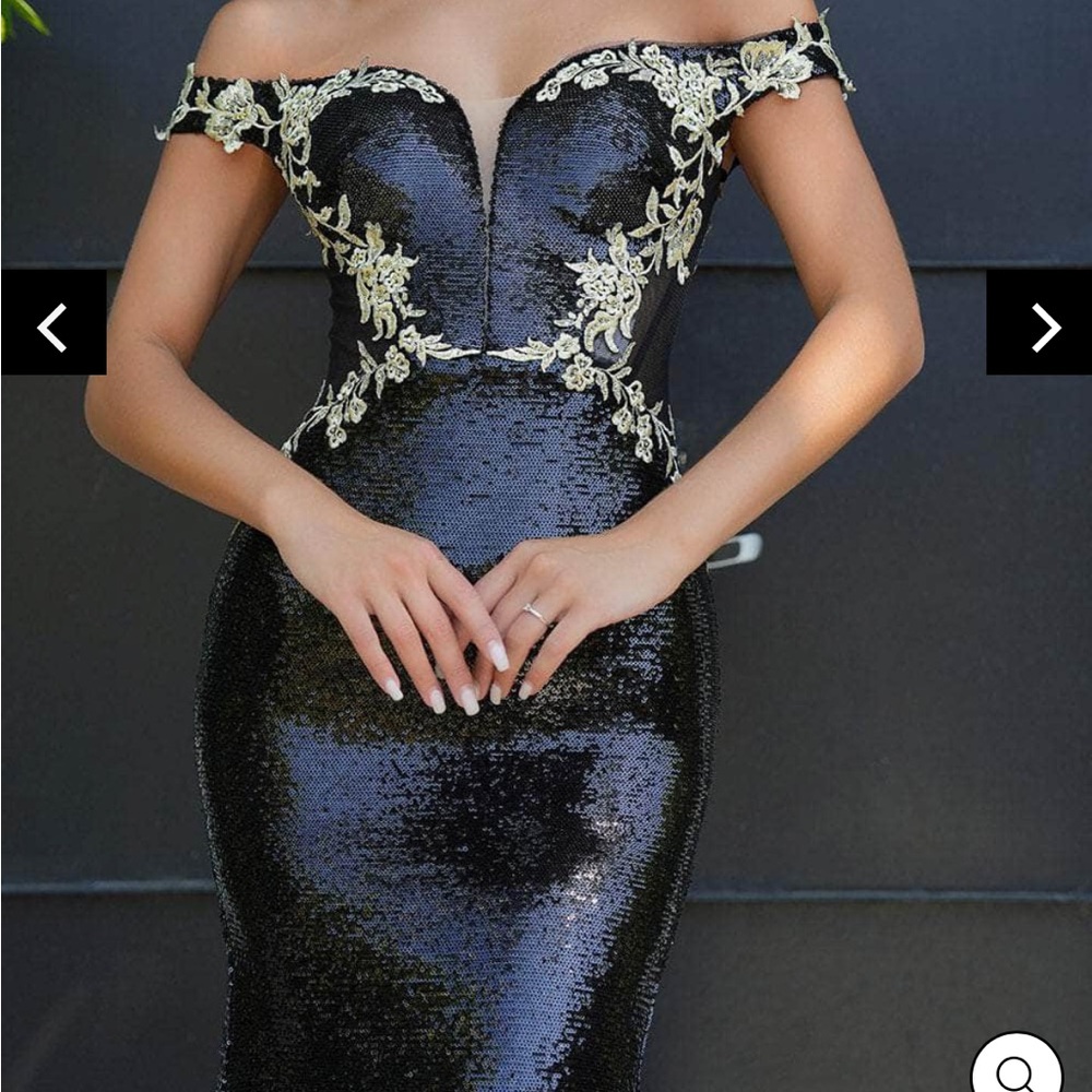Portia and Scarlett Prom Dress